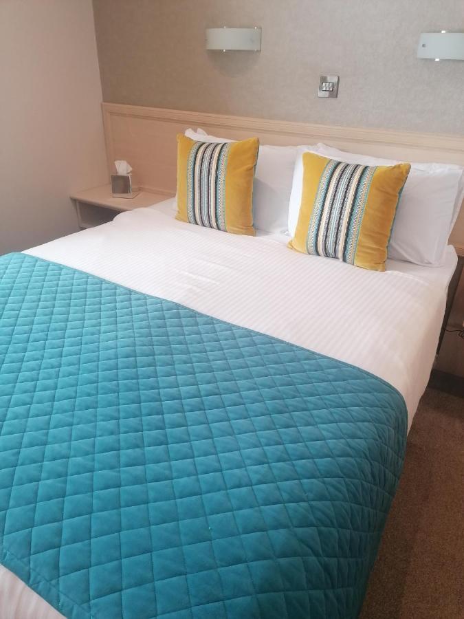 The Lodge Hotel Coleraine Eksteriør bilde