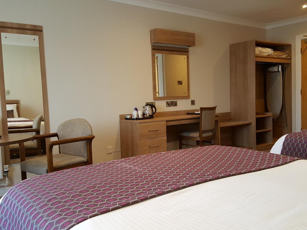 The Lodge Hotel Coleraine Eksteriør bilde