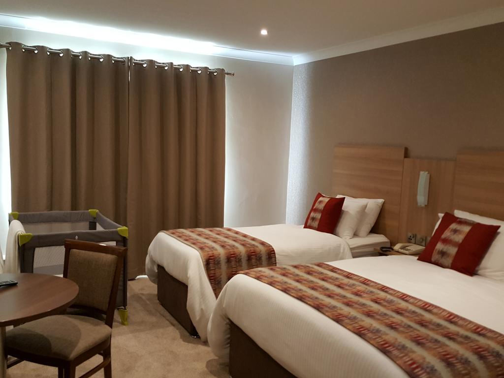 The Lodge Hotel Coleraine Eksteriør bilde